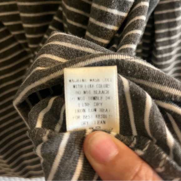 Love Riche Round Neck Sweater Statement Sleeves Size Medium Grey White Stripes - Picture 8 of 9